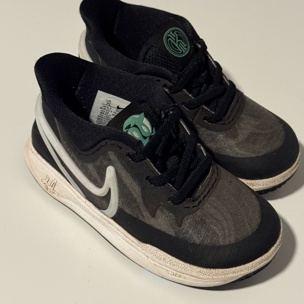 Nike Kids 7c